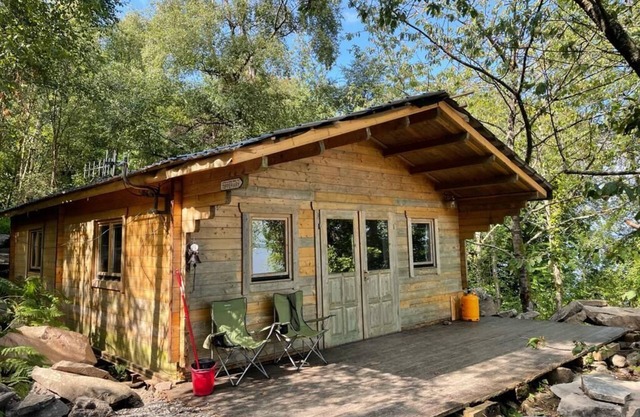 Cottage - Sleeps up to 6 & hot tub