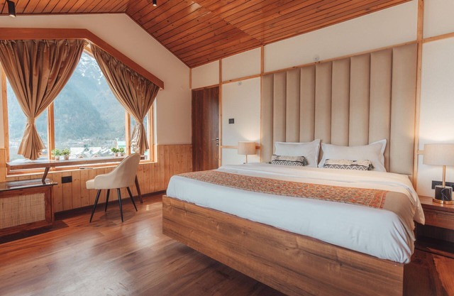 Cottage Woodland Retreat