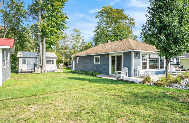 Lakefront Cottage on Bear Lake