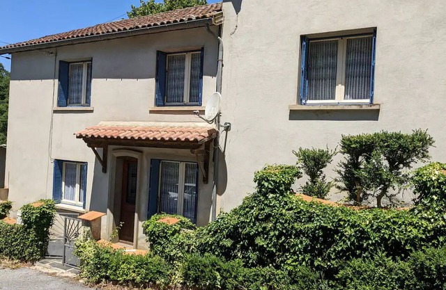 Casa de vacaciones 'Maison De Vacances En Campagne' con terraza privada, jardín privado y Wi-Fi