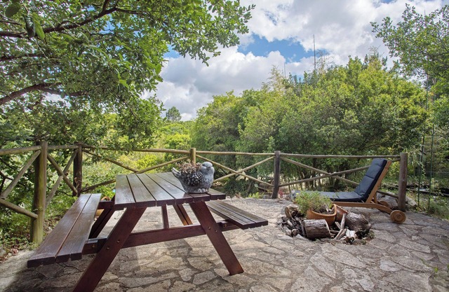 Casa de campo 'Quinta Do Castelo - Casa De Pedra' con terraza privada, Wi-Fi y aire acondicionado
