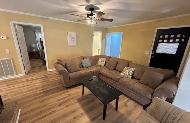 Country Living w/ TVs in Each Room