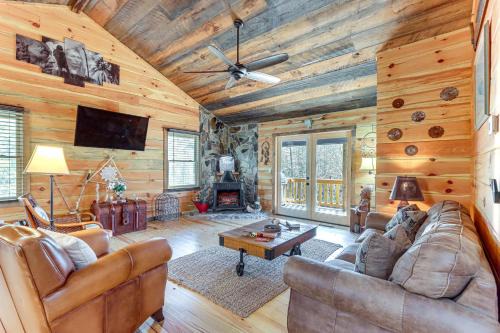 Couples Retreat Mtn-View Cabin in Blue Ridge!