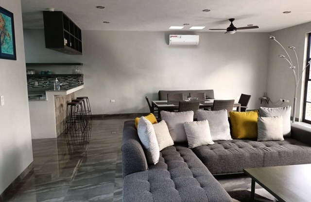 "SERENITY", Apartamento en planta alta cerca del mar, del centro y supermercado