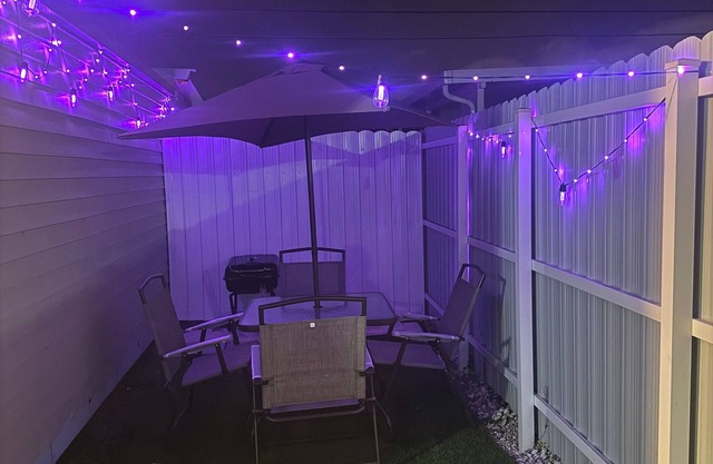 Cozy 1-bedroom apartment in pleasant peaceful area Pembroke Pines with AC, WiFi