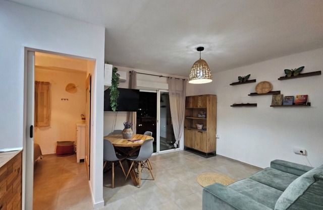Acogedor 2 habitaciones, junto al mar, a 15 minutos de Valencia.