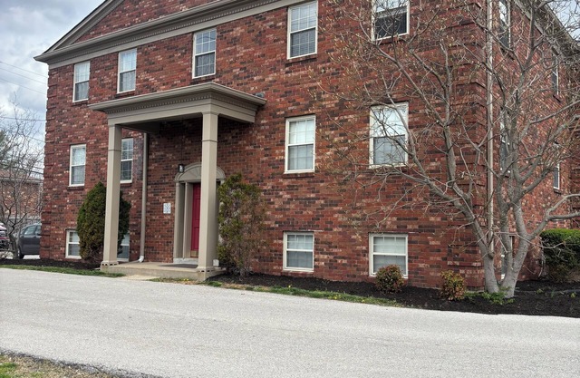 Cozy 1-bedroom condo with WiFi, AC in delightful Jeffersontown