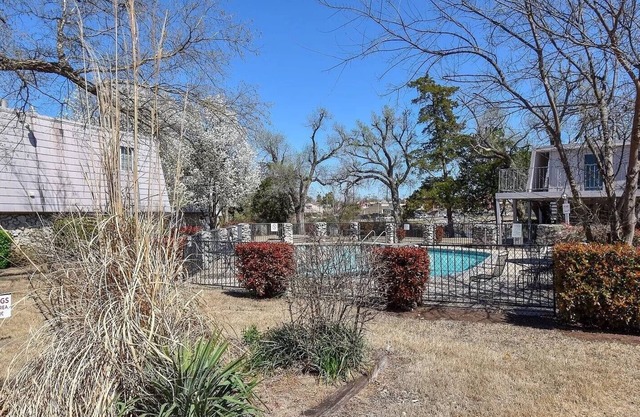 Cozy 1-bedroom condo in amazing Oklahoma City with WiFi, AC