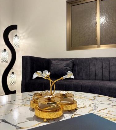 Cozy 2-Bed Apartment with Kitchen & Dining