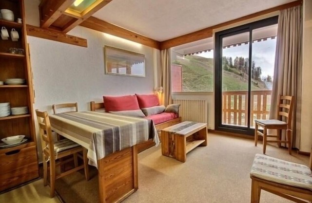 Apartamento cómodo de 2 habitaciones con vista al Mont-Blanc, parking, a 50m de las pistas