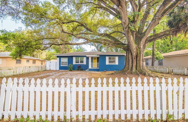Cozy 2br Seminole Heights Perfect for a Getaway