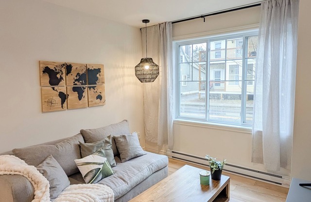 Cozy 3 1/2 près de l'ancienne gare de Saint-Jovite - Escapade à Tremblant!