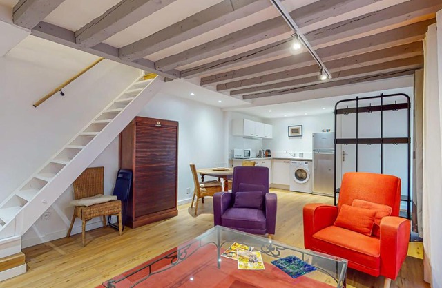 Cozy and very quiet nest in the city center