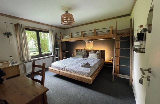 Cozy apartment in the heath near Heidepark, Bispingen, Heidschnuckenweg,