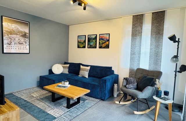 Jaspis - Cozy vacation apartment, south-facing balcony, private sauna, underground parking and elevator