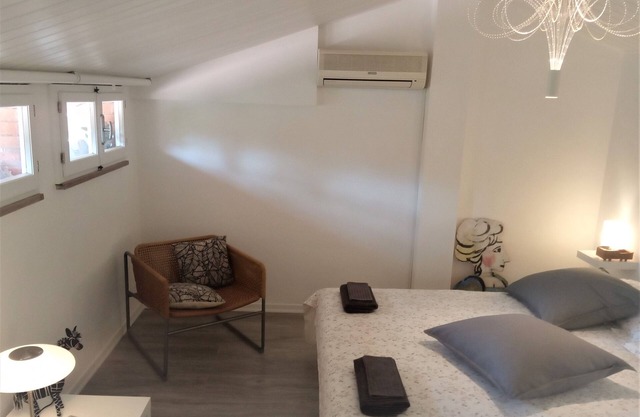 Cozy attic room close to Perugia station