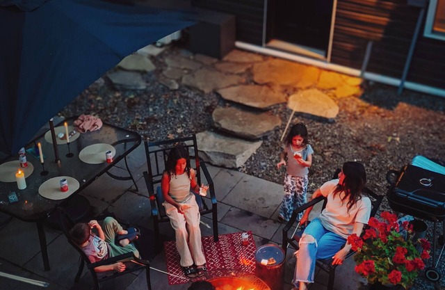 Cozy Basecamp Near Ski, Lake, Trails, Hospitals