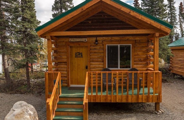 Cozy Bear Log Cabin Tri-Valley