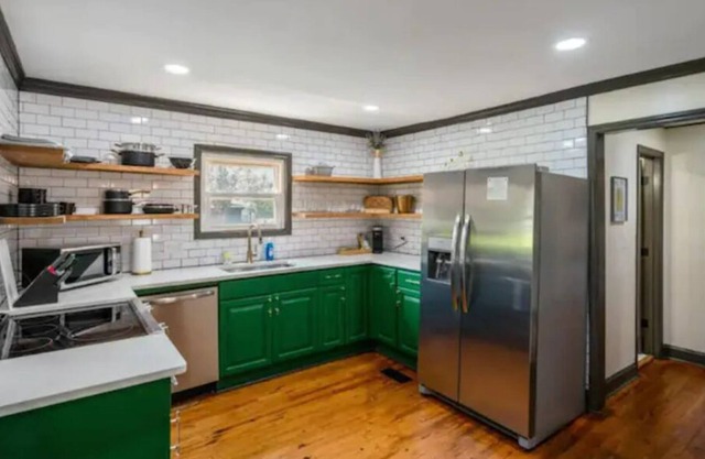 Cozy Bungalow in Historic Belmont, NC, close to downtown, Whitewater Center, etc