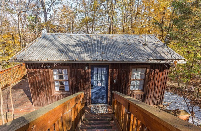 Cozy Cabin - Lake Cumberland - Hot Tub