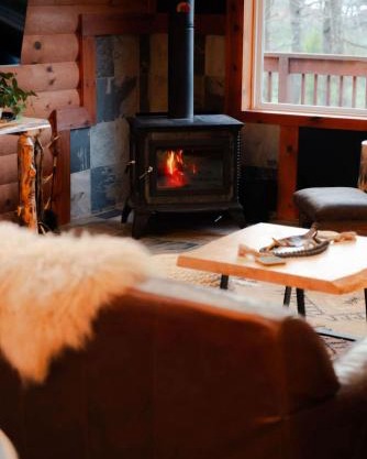 COZY Cabin with Hot Tub - Near all in Hocking Hills