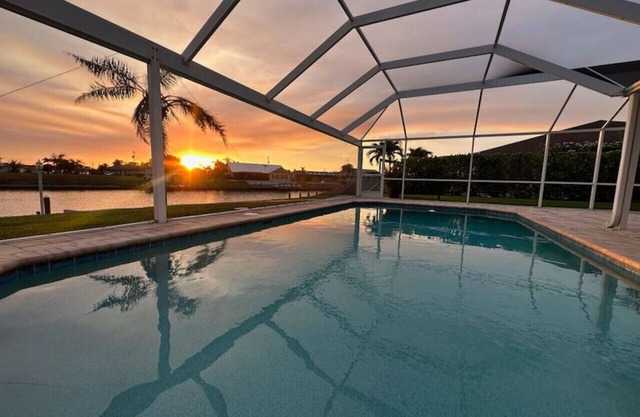 Recuerdos familiares * Bicicletas * Kayaks * Tablas de remo * Suministros de playa * Equipo de pesca * WiFi gratis