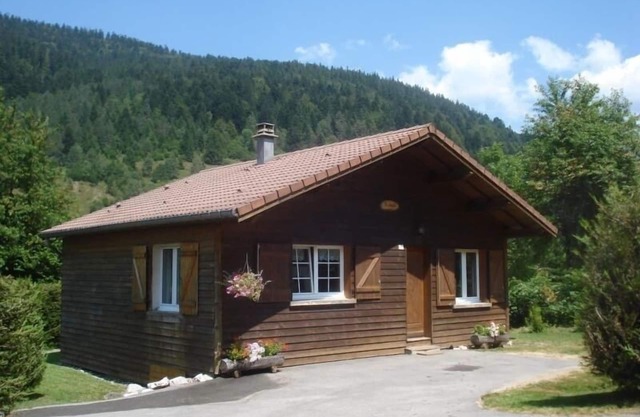 Acogedor chalet independiente entre La Bresse y la estación de esquí, ideal para familias y amigos