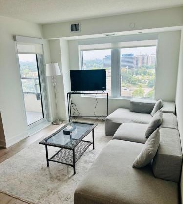 Cozy, Fresh Condo in Toronto - 2bd and 2bth