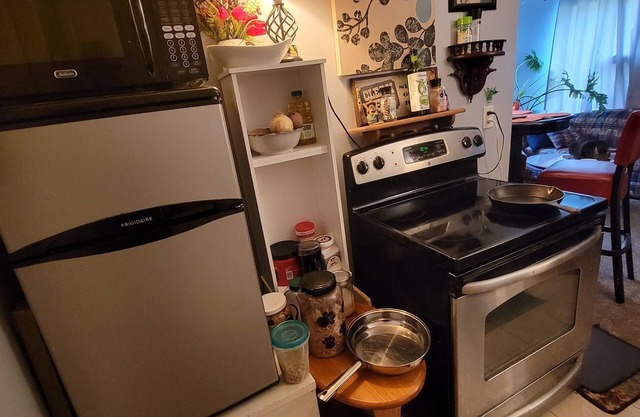 Cozy Garage Apartment near Blacksburg, Christiansburg and Radford, Va.