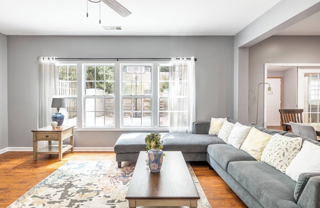 Cozy Ground-Level Room with Private Yard|Flexible Month-to-Month Rental #41775