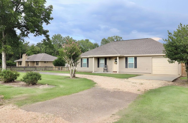 Cozy Hammond Hideaway Home located 10 minutes from Southeastern University