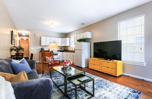 Cozy Historic 2BR House 10 Min to French Quarter