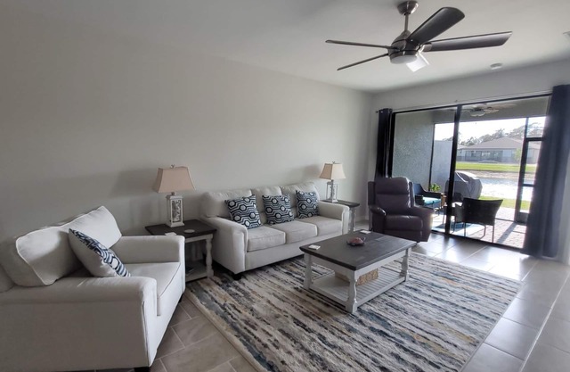 Cozy home in a gated community. Easy access to beaches and golf.