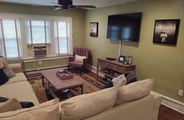 Cozy Home in Watkins Glen by Seneca Lake