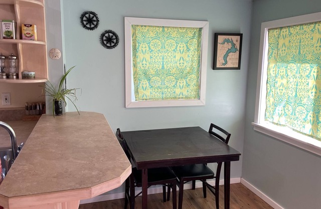 Cozy home near two ski resorts!