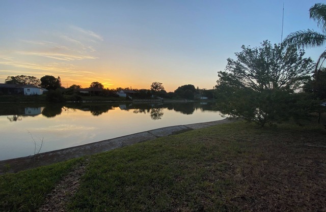 Cozy Home w Lake view and Kayak