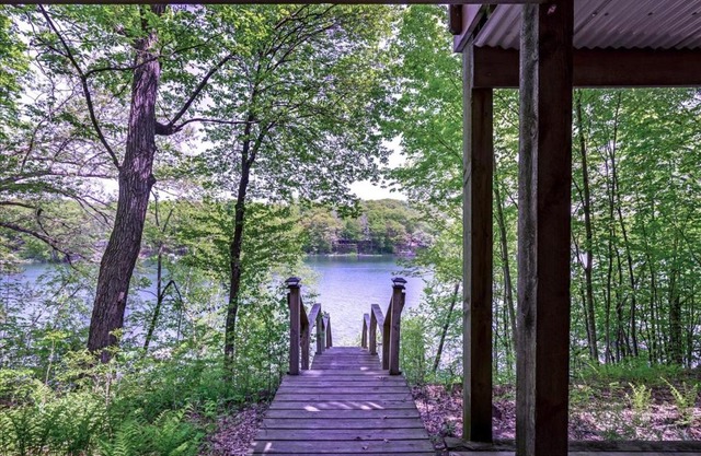 Cozy Lake House with Fireplace, Views, Close to Skiing!