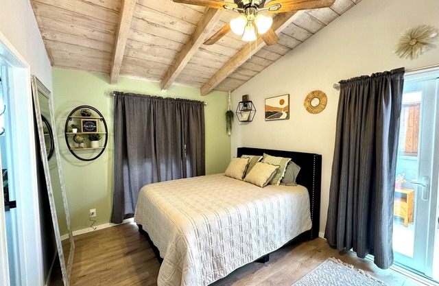 Cozy Lil Home Away From Home