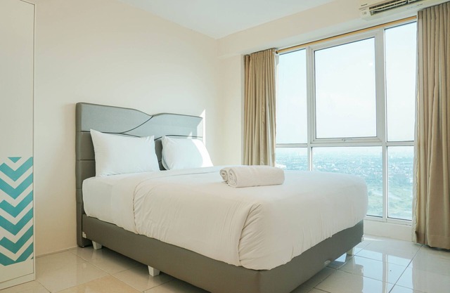 Cozy Living 1Br At Tifolia Apartment