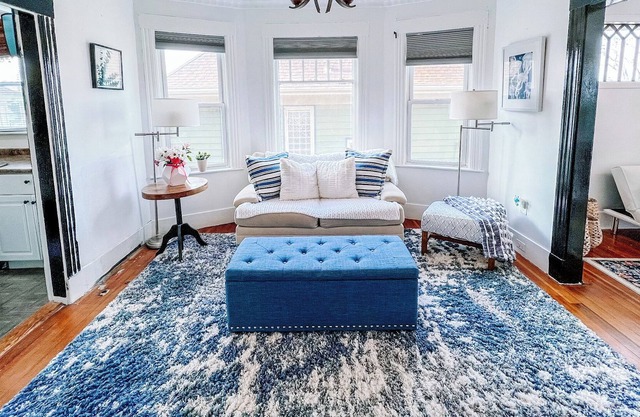 Cozy & Modern Entire Home