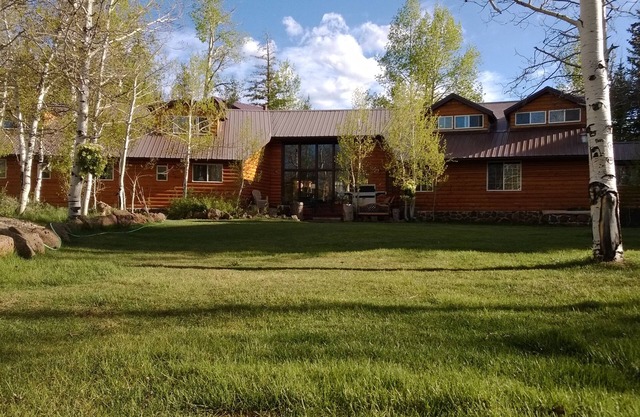 Alpine Forest Lodge Lodge / Ideal para reuniones, retiros familiares, habitaciones de tiendas de campaña