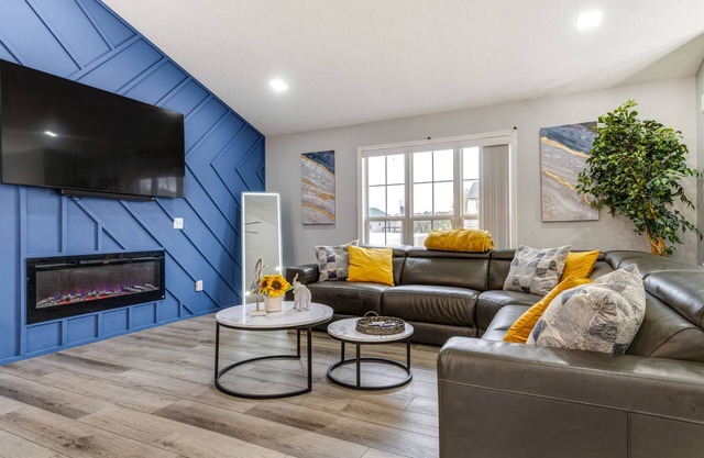 Cozy Ohio Home - Deck, Arcade Games & Near Golfing