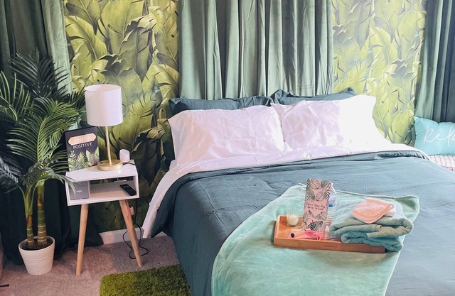 Cozy Private Bedroom w/shared bathroom