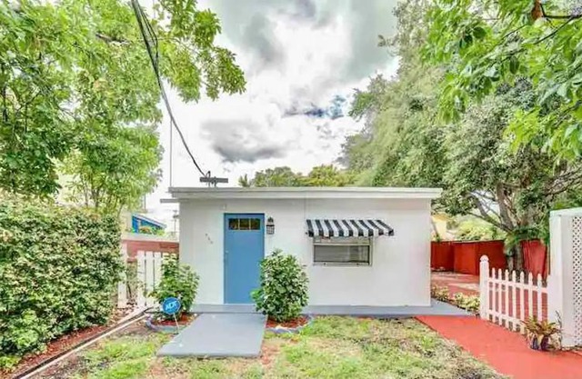 Cozy Private House near Miami Airport - Free parking - 01