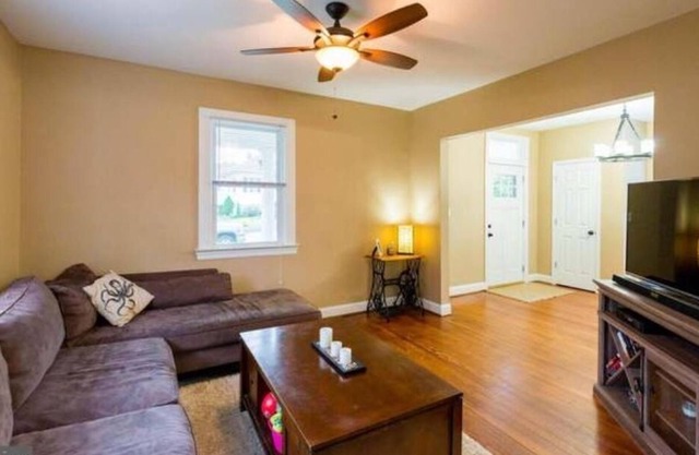 Cozy Quiet House,off Highway, 10m To Downtown Baltimore/Orioles & Ravens Stadium