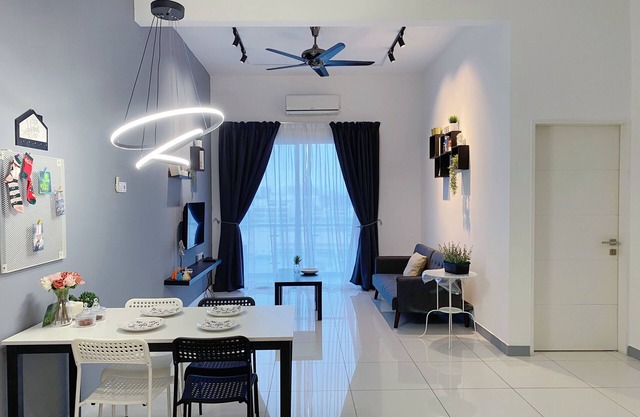 Cozy Retreat in Puchong: Your Home Away from Home!