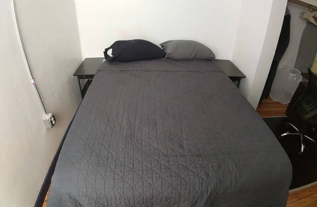 cozy room in quiet area