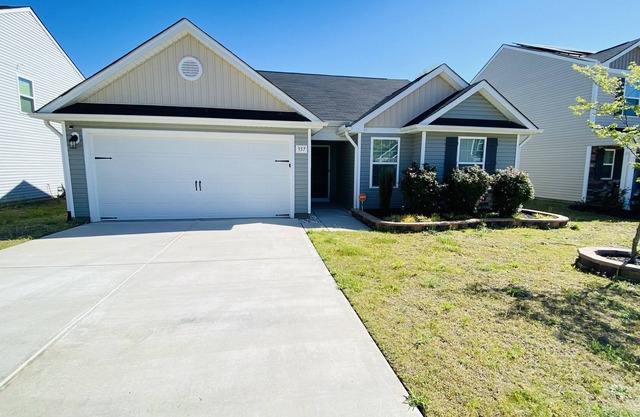 Cozy & Sophisticated Ranch Home