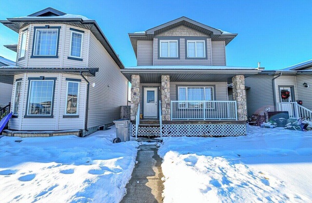 Cozy Stay | WIFI | Smart TV | 3 Bed & 2.5 Bath