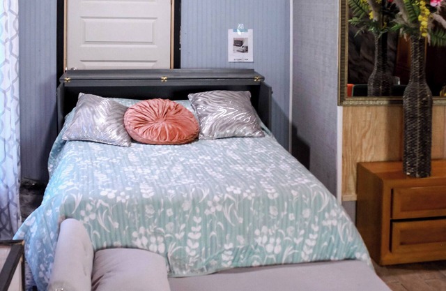 Cozy studio in welcoming College Park with WiFi, fitness room, AC